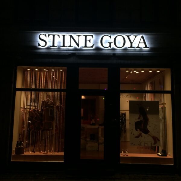Lysskilt // Light signs - Stine Goya