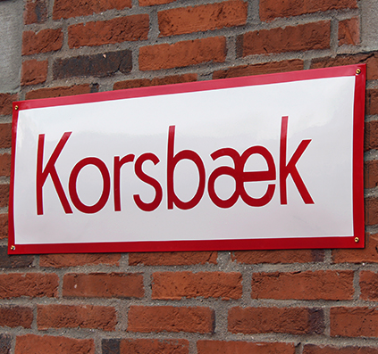 Read more about the article Korsbæk Emaljeskilt